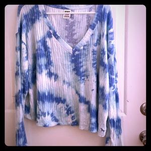 Cropped tie dye shirt